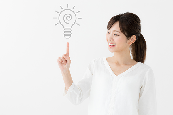 いいことをひらめいた女性