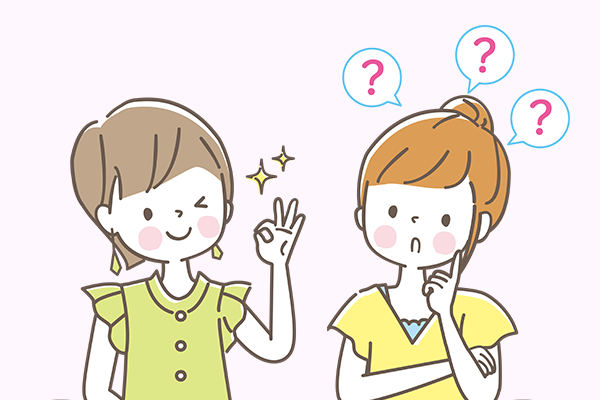友達にわからないことを質問する女性