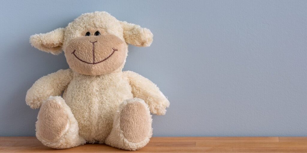 羊 ぬいぐるみ 笑顔