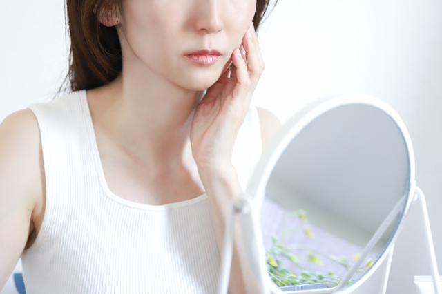 肌悩みのある女性