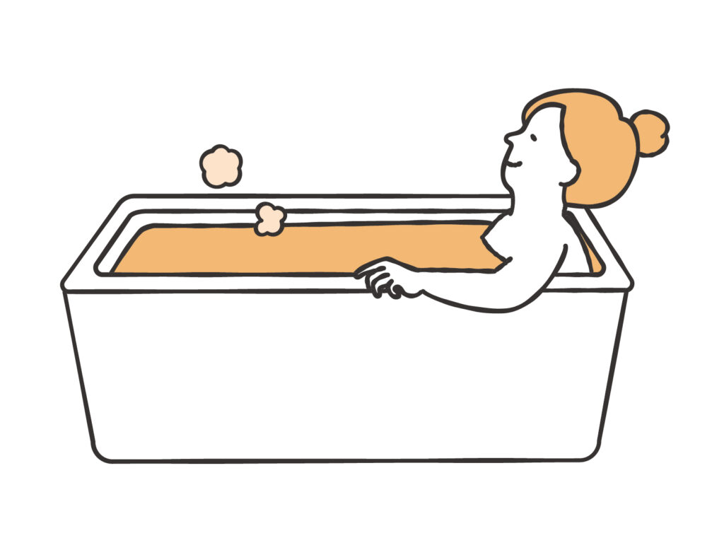 湯船に浸かる女性