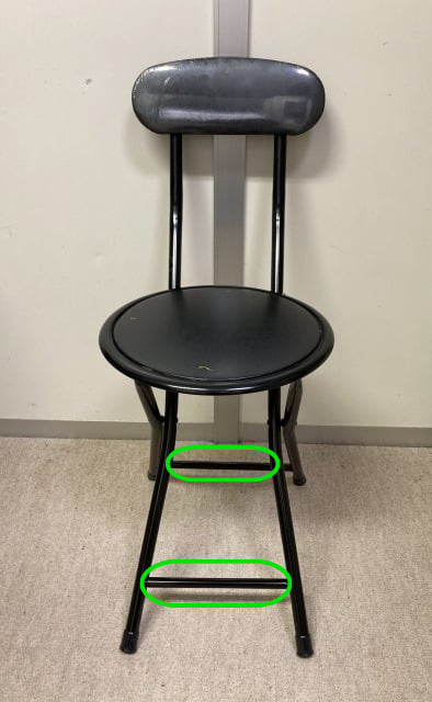 貫の説明のための椅子