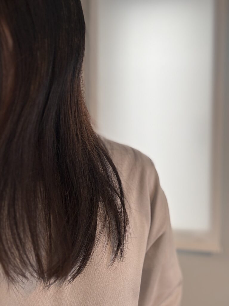 ブラシ型ヘアアイロンをかける前