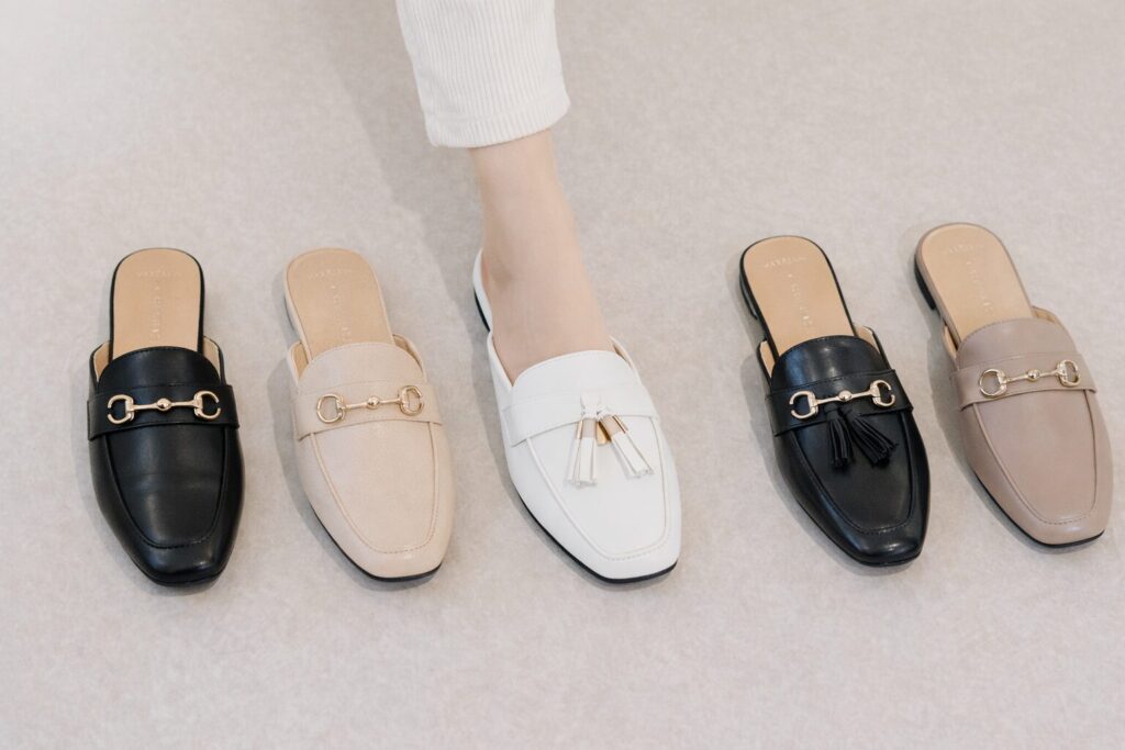 並んだおすすめのローファーミュール