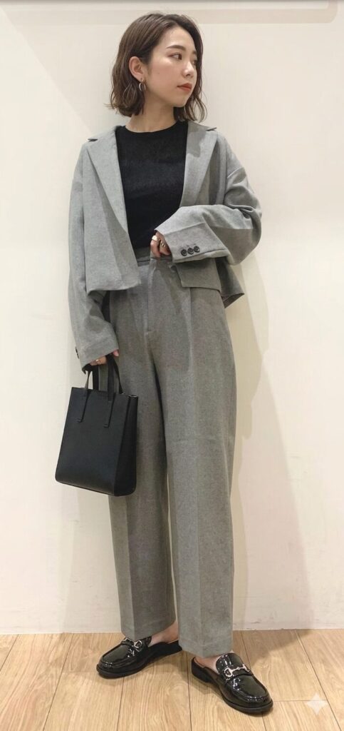 ローファーミュールのおすすめセットアップコーデ